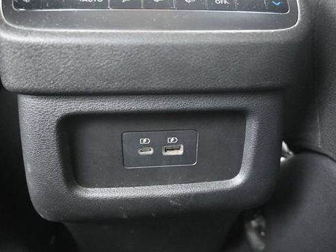 Used 2024 Nissan Pathfinder SV AWD/4WD image 34