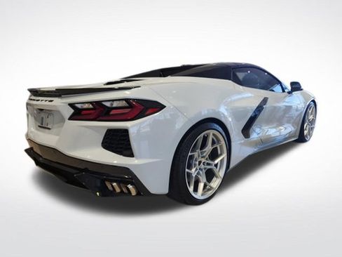 Used 2021 Chevrolet Corvette Stingray Premium Conv w/ Battery Protection Package RWD image 8