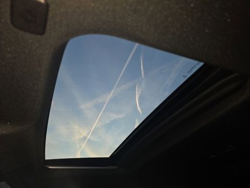 Used 2023 Chevrolet Silverado 1500 ZR2 w/ Technology Package image 33