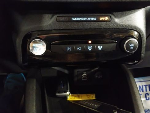 Used 2024 Ford Escape SE w/ PHEV Premium Package image 40