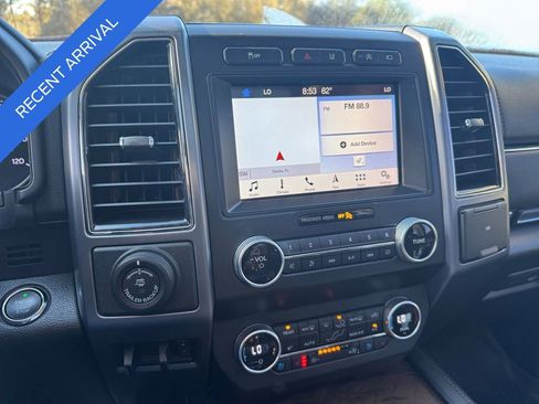 Used 2019 Ford Expedition Platinum image 28