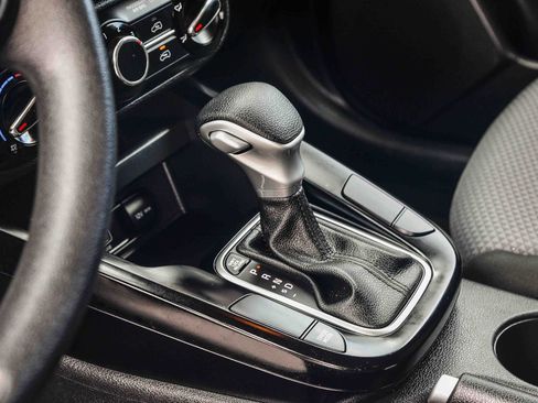 Used 2022 Kia Soul LX image 22