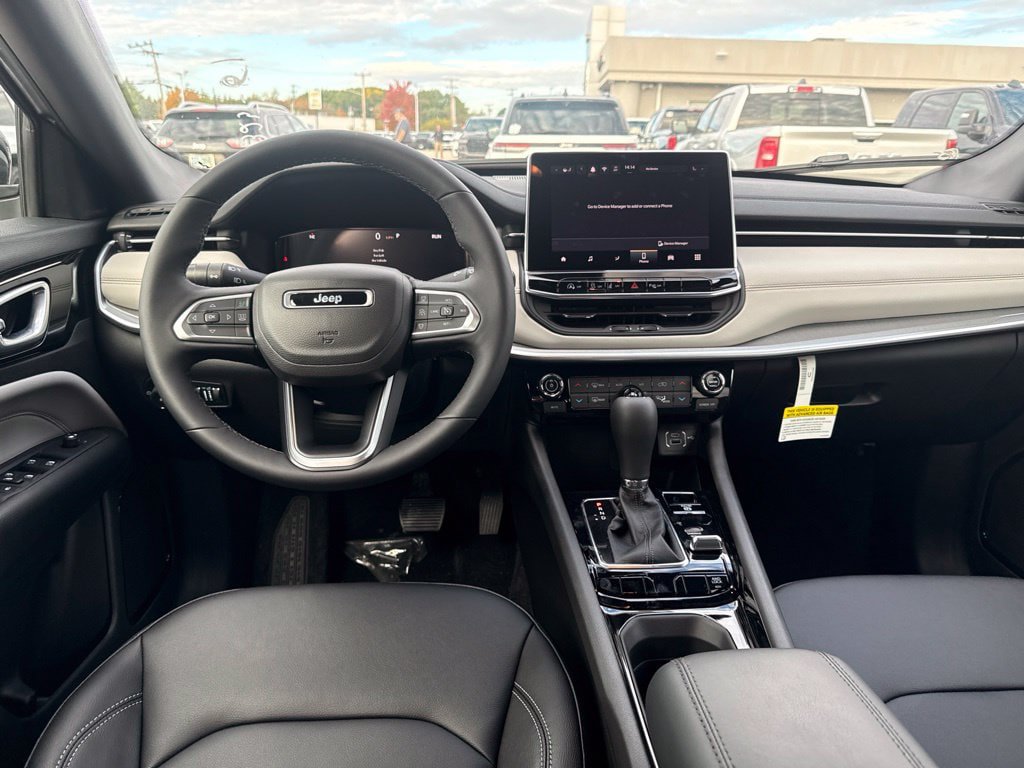 New 2026 Jeep Compass Limited AWD/4WD image 19