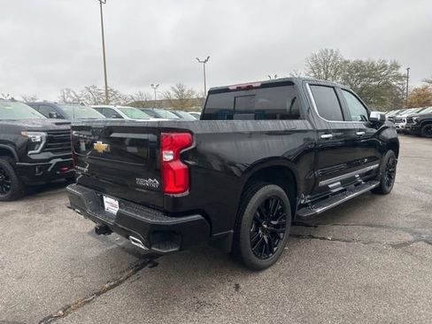 New 2026 Chevrolet Silverado 1500 High Country w/ High Country Premium Package image 3