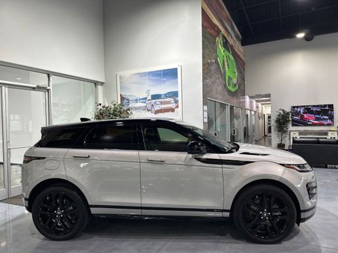 Used 2020 Land Rover Range Rover Evoque R-Dynamic SE AWD/4WD image 23
