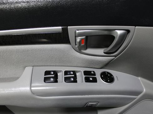 Used 2009 Hyundai Santa Fe SE w/ Premium Pkg 4 FWD image 9