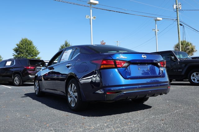 Used 2024 Nissan Altima 2.5 S FWD image 8