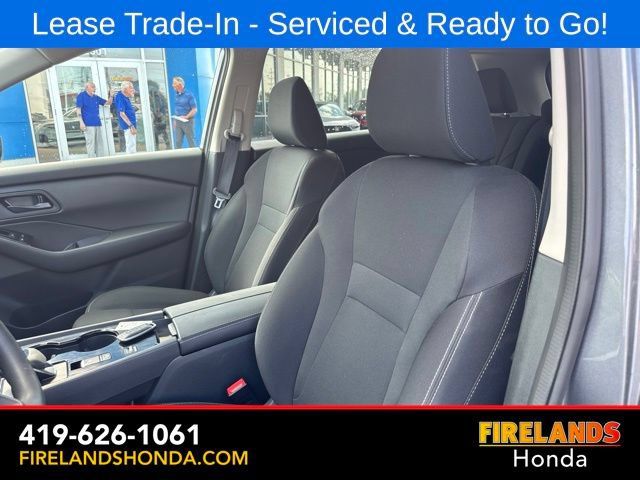 Used 2025 Nissan Rogue S FWD image 13