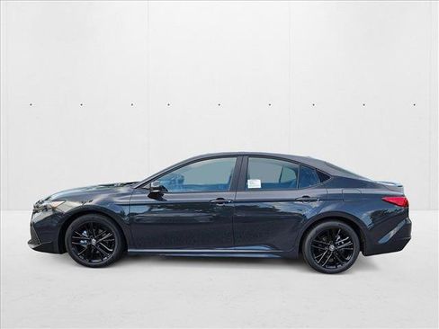 New 2025 Toyota Camry SE image 5