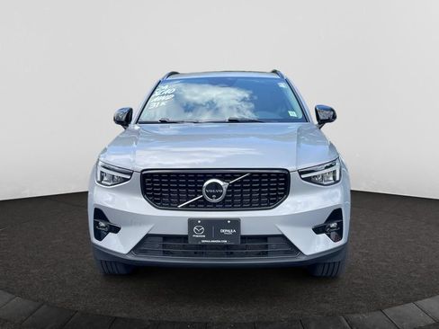 Used 2024 Volvo XC40 B5 Plus w/ Protection Package Premier AWD/4WD image 7