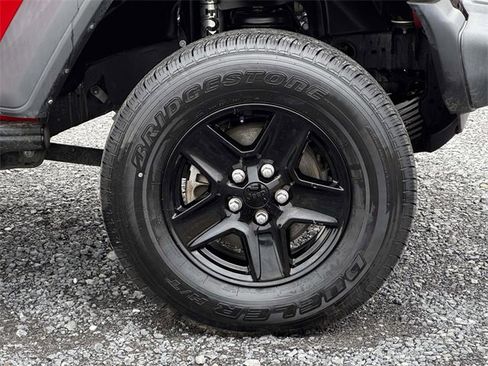 Used 2021 Jeep Gladiator Sport image 28