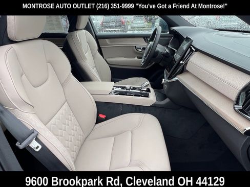 New 2026 Volvo XC90 T8 Plus w/ Protection Package Premier AWD/4WD image 18