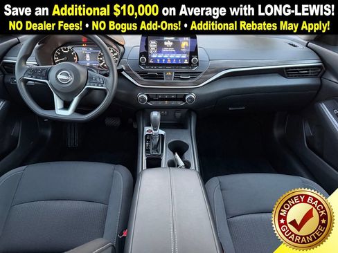 Used 2025 Nissan Altima 2.5 SV image 17
