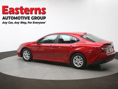 Used 2025 Toyota Camry LE FWD image 62