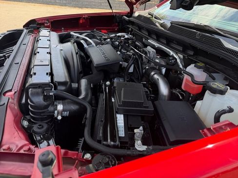 Used 2025 Chevrolet Silverado 2500 LTZ w/ LTZ Convenience Package AWD/4WD image 30