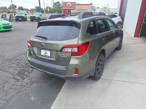 Used 2017 Subaru Outback 2.5i Premium AWD/4WD image 8