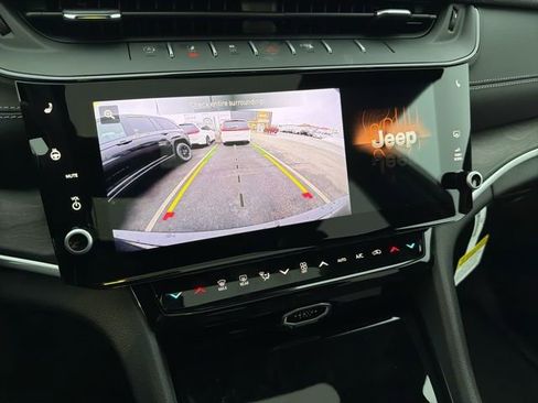 New 2026 Jeep Grand Cherokee Limited image 23