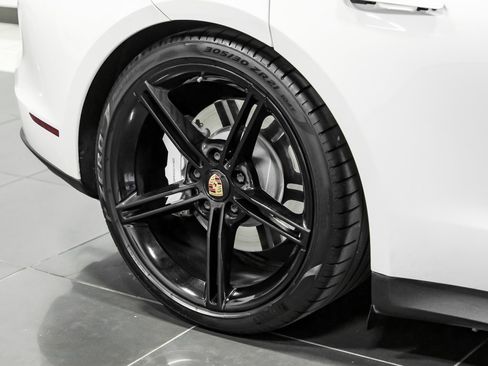 Used 2022 Porsche Taycan image 69