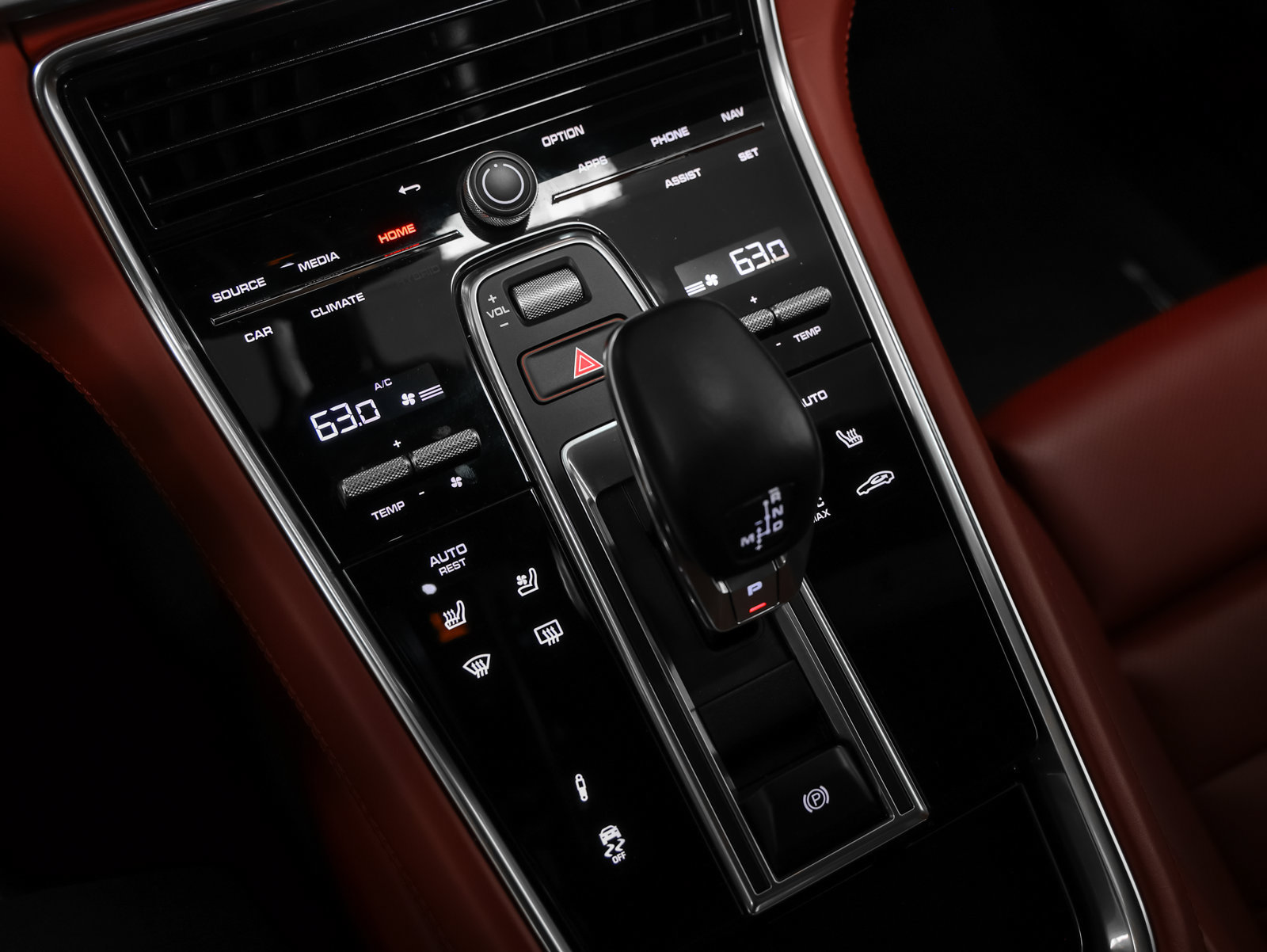 Certified 2023 Porsche Panamera 4S w/ Premium Package AWD/4WD image 36