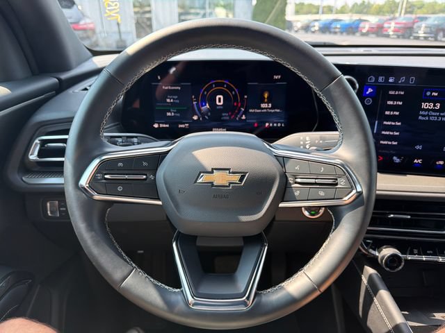 Used 2026 Chevrolet Traverse LT AWD/4WD image 11