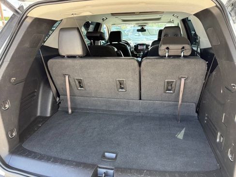 Used 2018 Chevrolet Traverse LT AWD/4WD image 17
