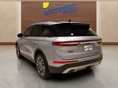 Used 2022 Lincoln Corsair FWD w/ Equipment Group 101A image 2