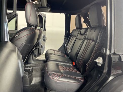 Used 2022 Jeep Wrangler Unlimited Sport AWD/4WD image 19