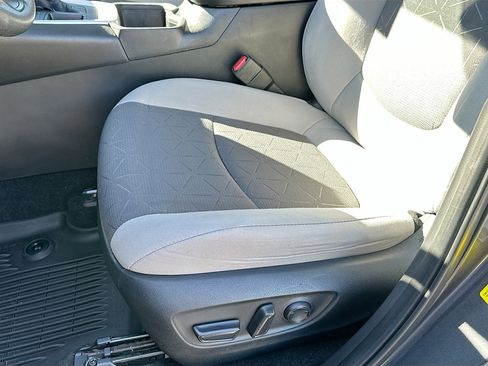 Used 2023 Toyota RAV4 XLE w/ Convenience Package image 19