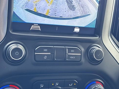 Used 2020 Chevrolet Silverado 2500 LT w/ Convenience Package image 35