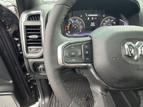 New 2026 RAM 2500 Laramie AWD/4WD image 30