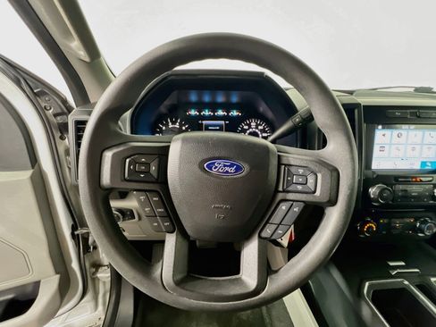 Used 2017 Ford F150 XL w/ Equipment Group 101A Mid AWD/4WD image 16