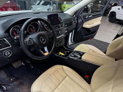 Used 2019 Mercedes-Benz GLS 450 4MATIC image 32