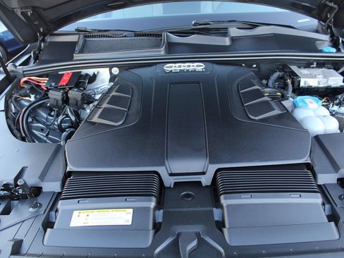 Used 2017 Audi Q7 3.0T Premium Plus AWD/4WD image 41