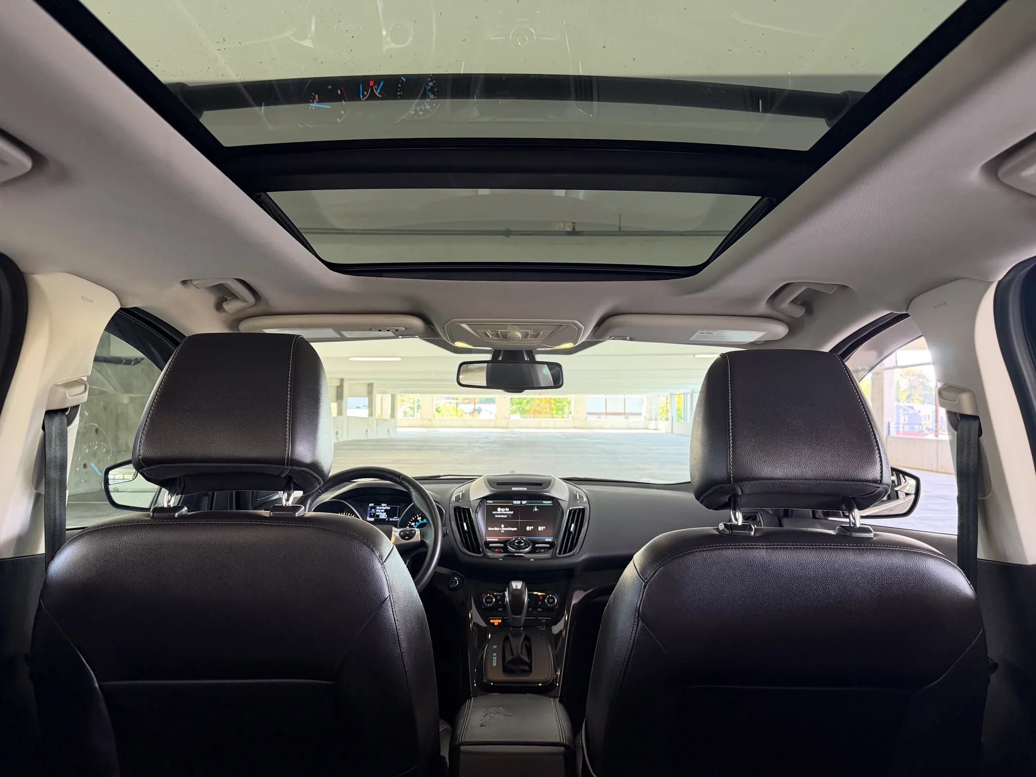 Used 2015 Ford Escape Titanium FWD image 23