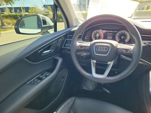 Used 2023 Audi Q7 3.0T Premium Plus w/ Premium Plus Package AWD/4WD image 13