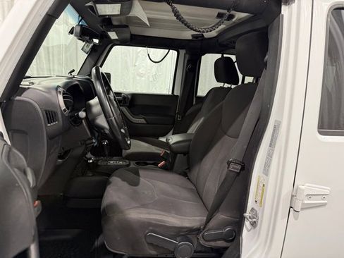 Used 2015 Jeep Wrangler Unlimited Sport w/ Quick Order Package 24S image 9
