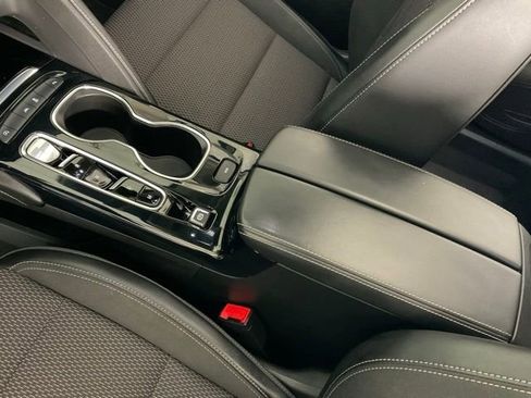 Used 2022 Buick Envision Preferred image 21