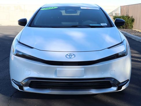 Certified 2025 Toyota Prius Plug-In Hybrid image 2