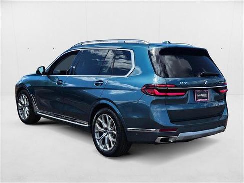 Used 2024 BMW X7 xDrive40i image 8