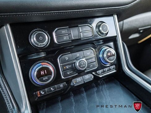 Used 2021 GMC Yukon XL Denali w/ Denali Premium Package image 42