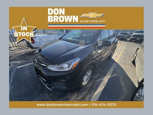 Used 2020 Chevrolet Trax LT w/ LT Convenience Package image 1