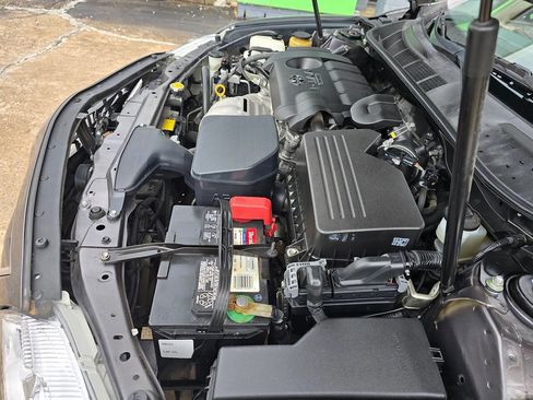 Used 2011 Toyota Camry image 48