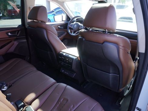 Used 2024 Acura MDX FWD w/ Technology Package image 11