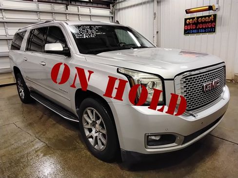 Used 2015 GMC Yukon XL Denali w/ Touring Package image 1