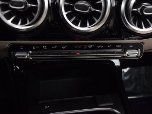 Used 2023 Mercedes-Benz CLA 250 CLA 250 image 28