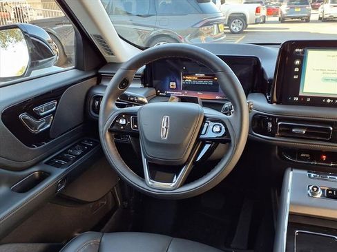 New 2026 Lincoln Aviator 2WD image 12