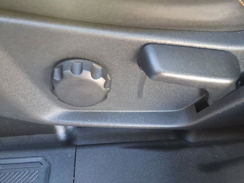 Used 2023 Ford Bronco Badlands image 15