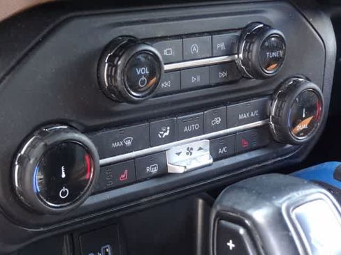 Used 2022 Ford Bronco Outer Banks AWD/4WD image 9