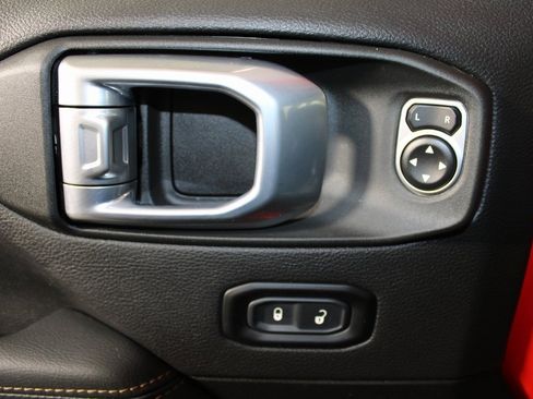 Used 2023 Jeep Wrangler Unlimited Rubicon 392 image 21