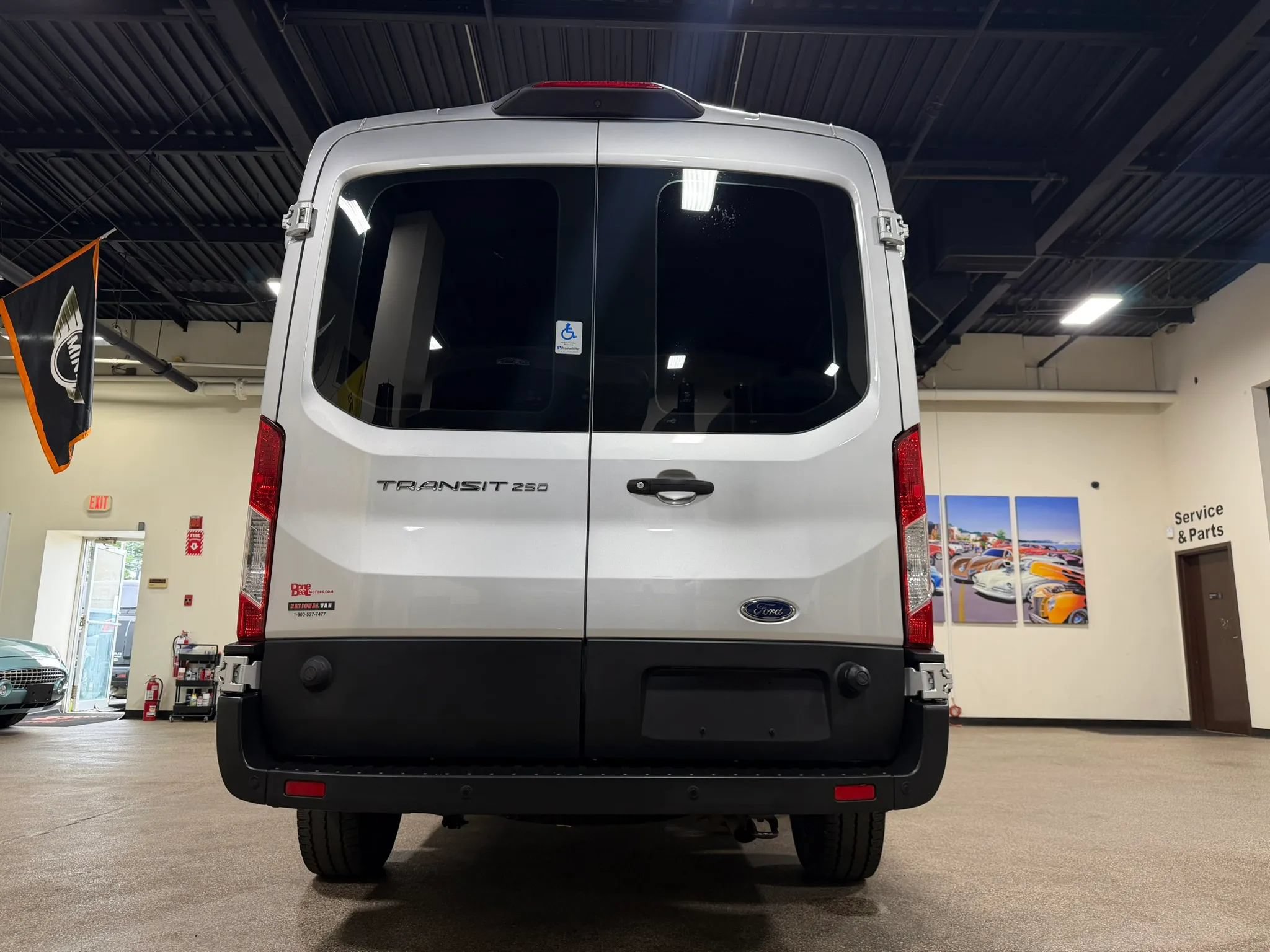 Used 2019 Ford Transit 250 148 Medium Roof RWD image 19